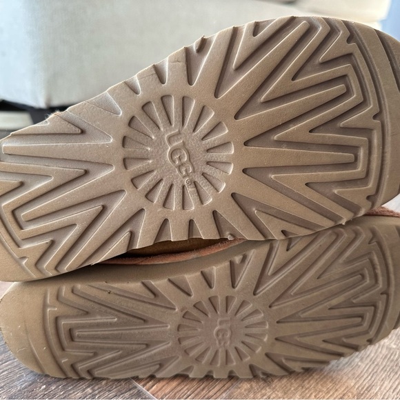 Ugg Constantine Boots Women’s US 8 - Picture 3 of 4